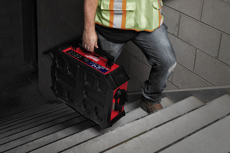 Milwaukee M18™ PACKOUT™ radio ładowarka