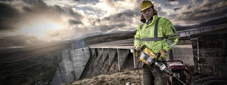 Wyrzynarka DeWalt DW341K-QS 550 W