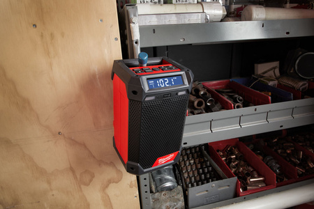 Milwaukee M12™ Radio budowalne DAB+ z ładowarką