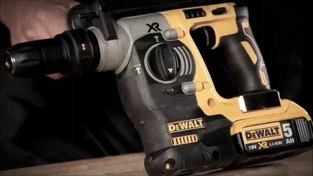 Młotowiertarka DeWalt SDS Plus 400 W